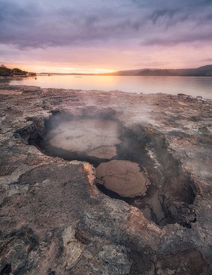 GE04 - Fire in the hole - Rotorua, Bay of Plenty.jpg